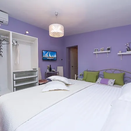Gemuetliche Mit Terrasse In Bidol * ماكارسكا